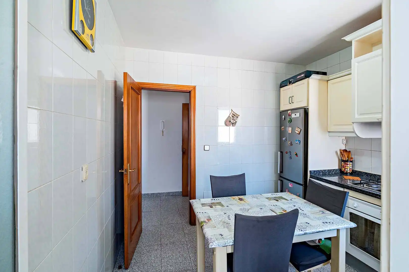 Cuina de Pis en venda en Roquetas de Mar amb Aire condicionat, Terrassa i Moblat
