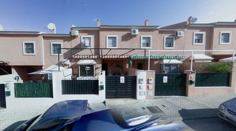 Foto 3 de Casa adosada en venta en Neftali, 13, Mairena del Alcor, Sevilla