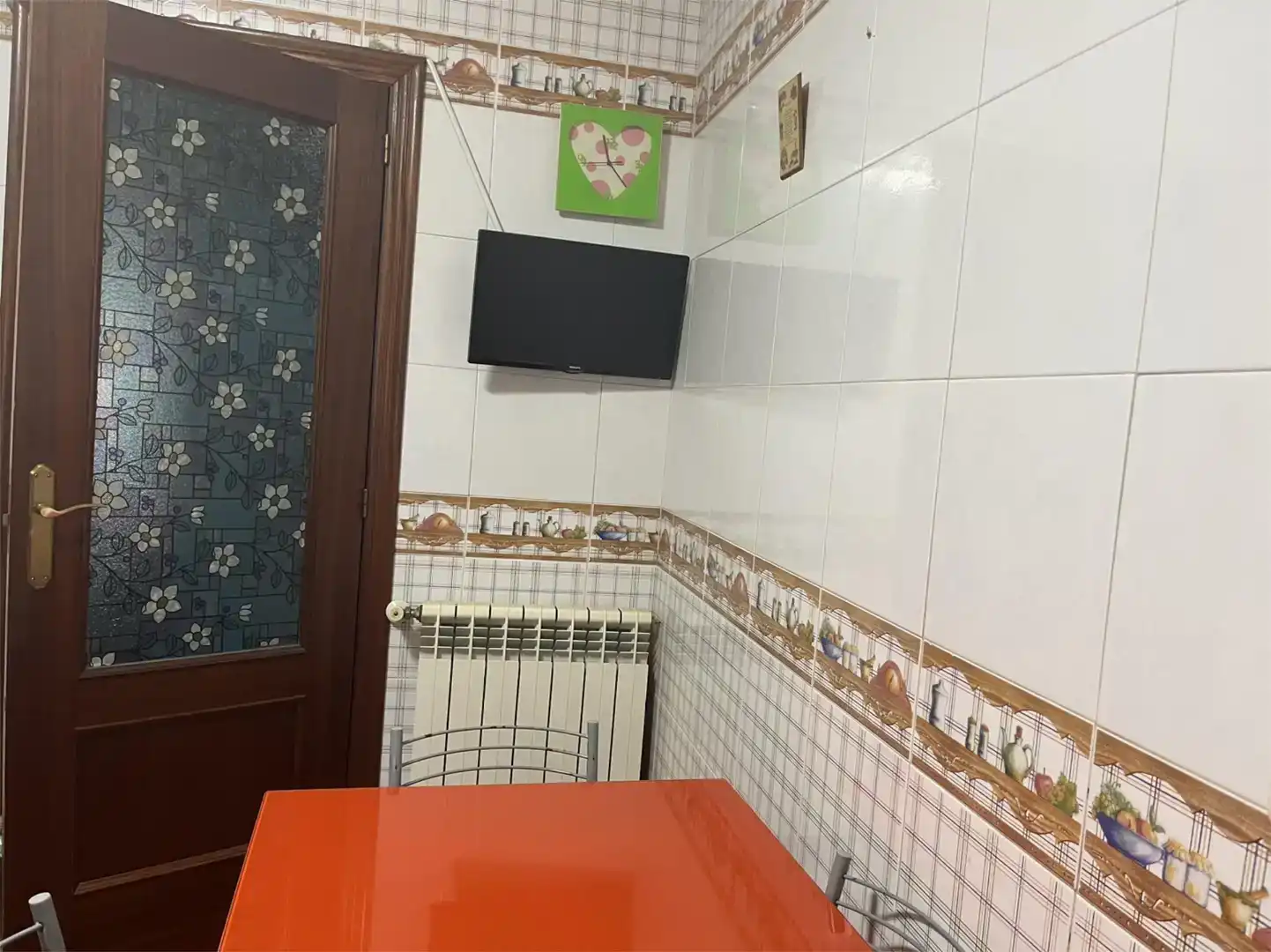 Cuina de Casa o xalet en venda en Santovenia de la Valdoncina amb Balcó
