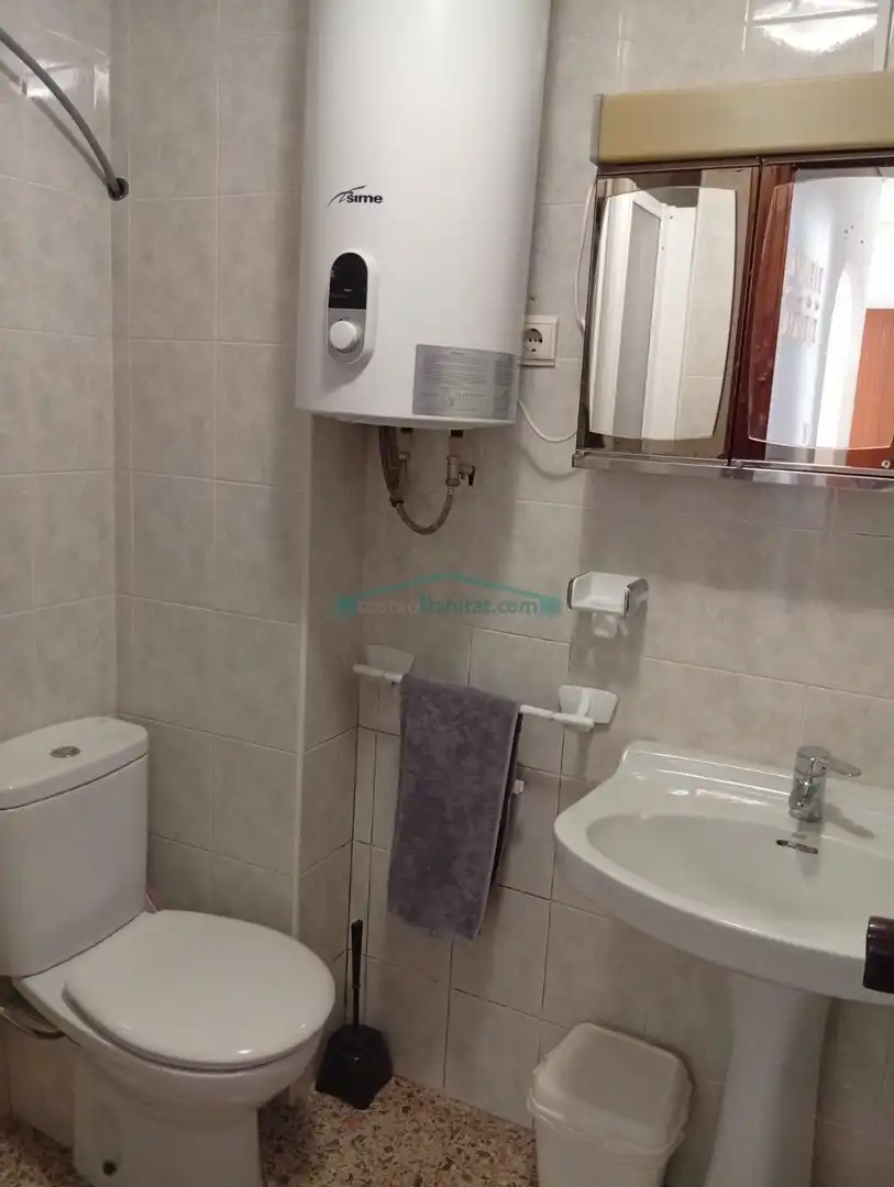 Baño de Apartamento en venta en Tavernes de la Valldigna con Terraza y Balcón