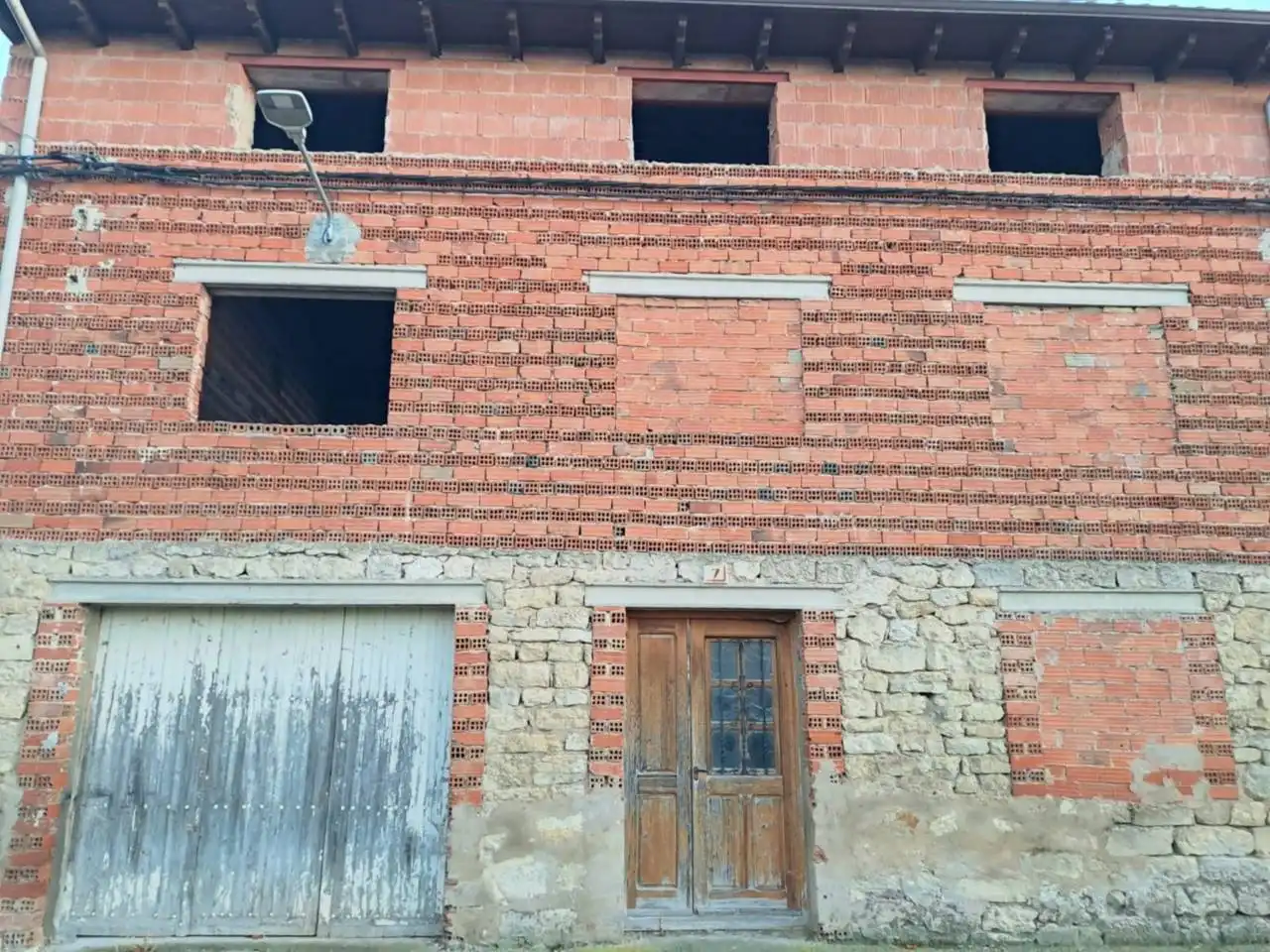 Vista exterior de Casa adosada en venta en Quintanilla Vivar con Jardín privado
