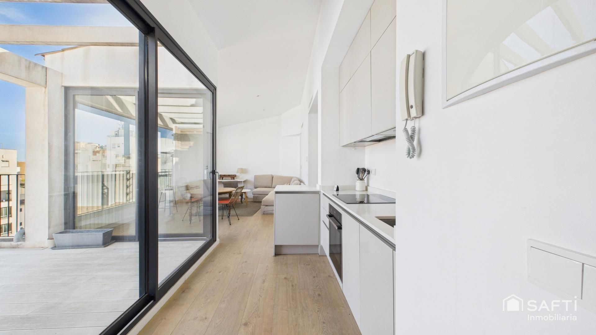 Kitchen of Attic for sale in  Palma de Mallorca  with Air Conditioner, Terrace and Balcony