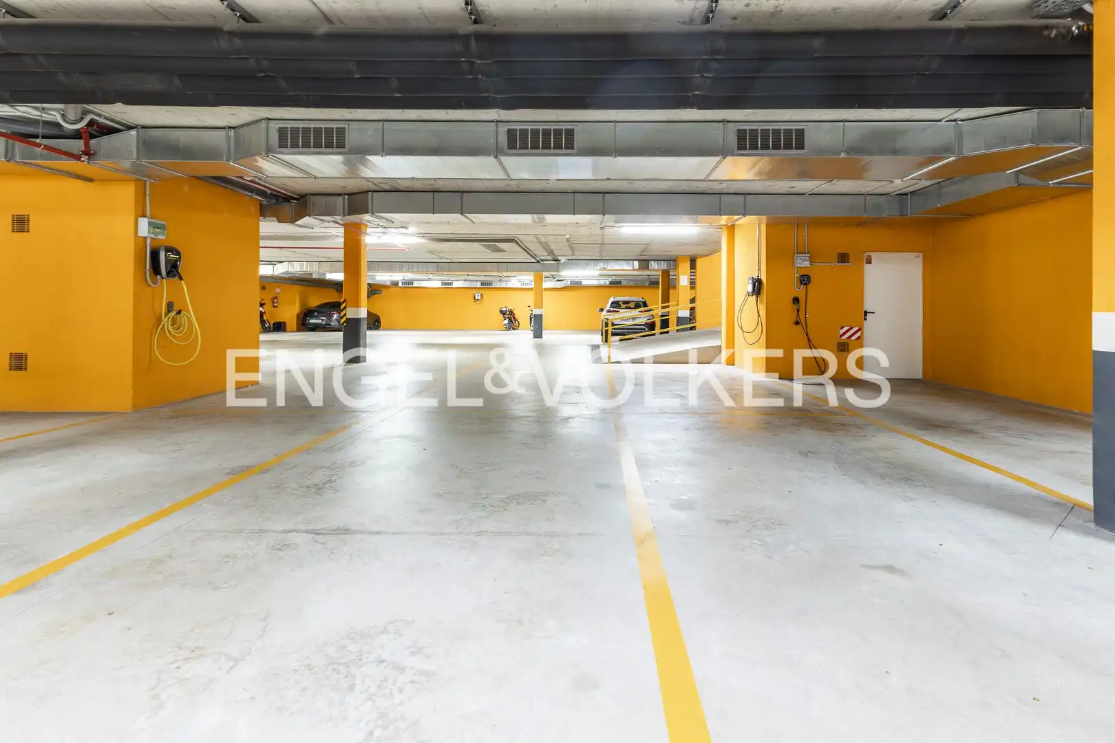 Parking de Ático en venta en Mataró con Calefacción