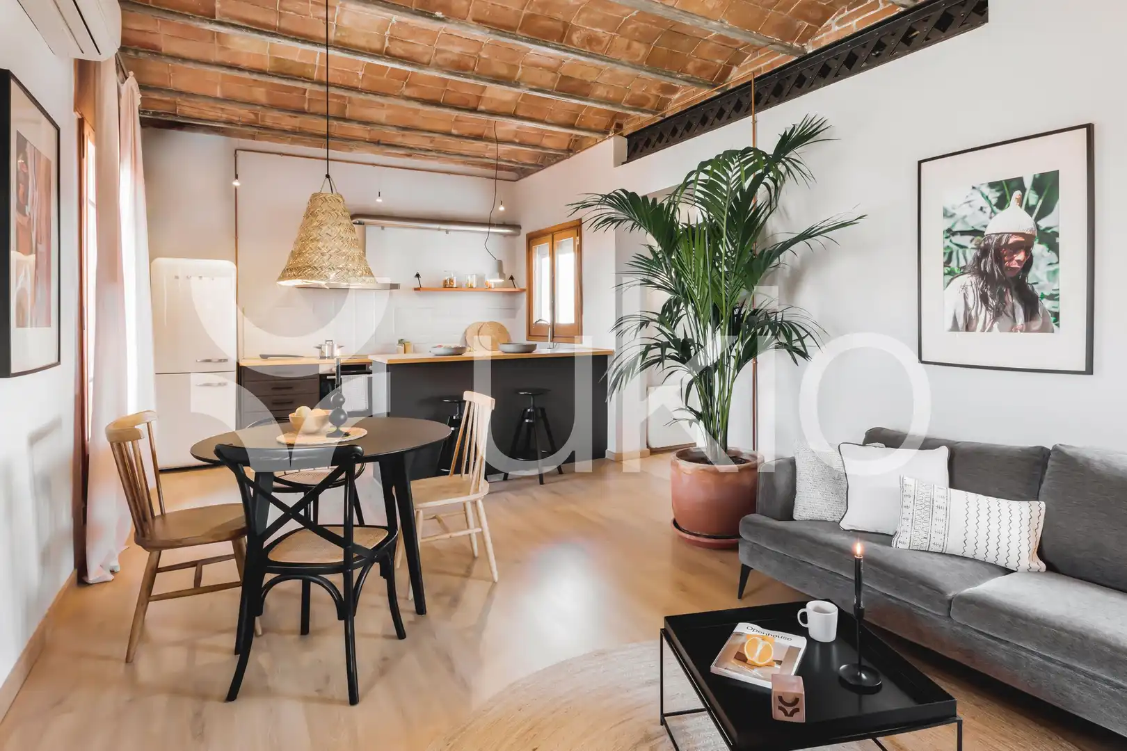 Living room of Attic for rent in Barcelona  with Air Conditioner, Heating and Terrace