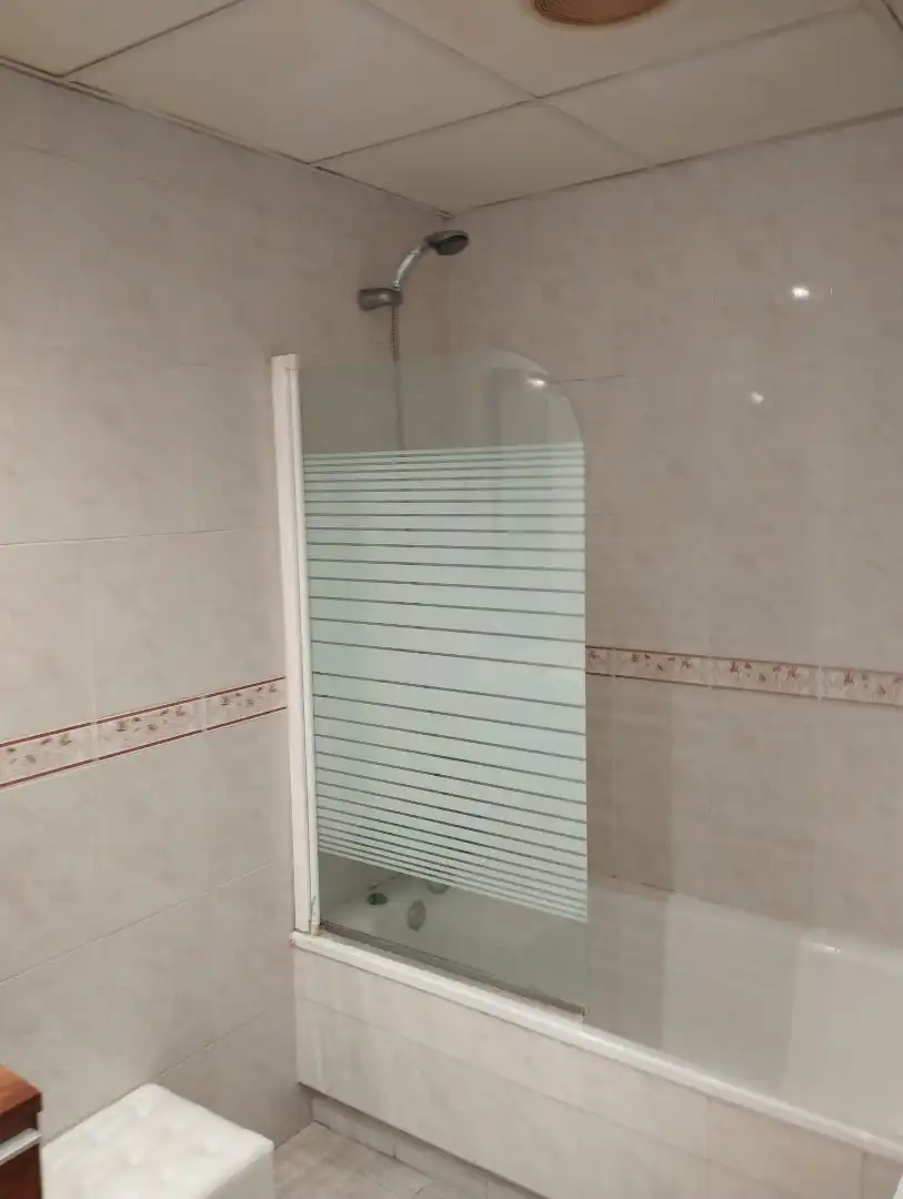 Bany de Apartament de lloguer en Marbella amb Aire condicionat, Calefacció i Terrassa