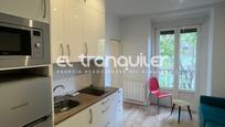 Kitchen of Flat to rent in  Madrid Capital  with Air Conditioner and Furnished