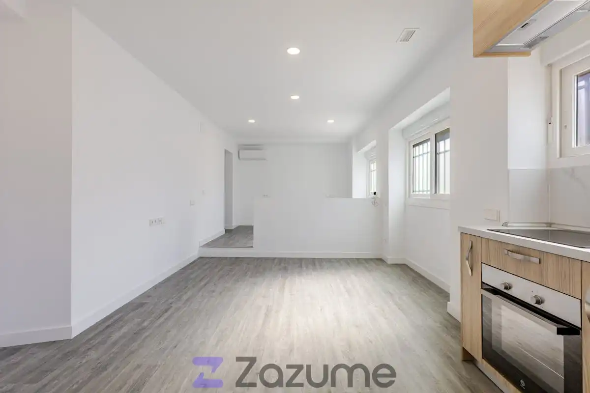 Estudi de lloguer en Madrid amb Calefacció, Parquet i Forn