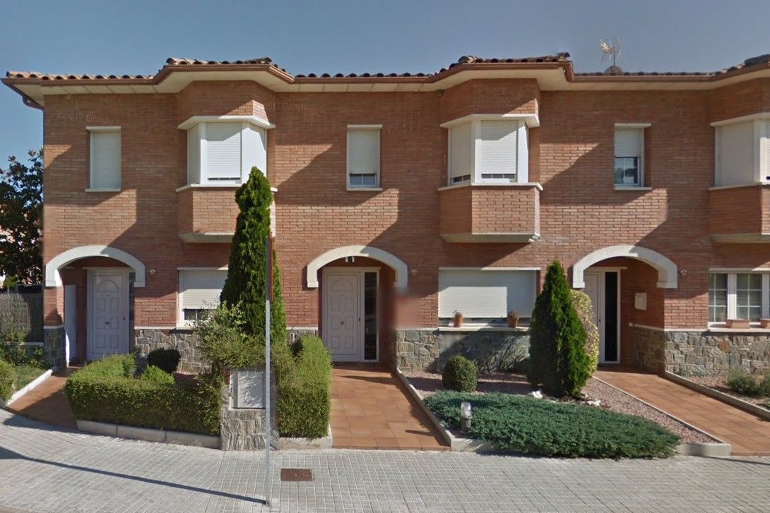 Casa adosada en venda a Carrer Alexandre Tintoré