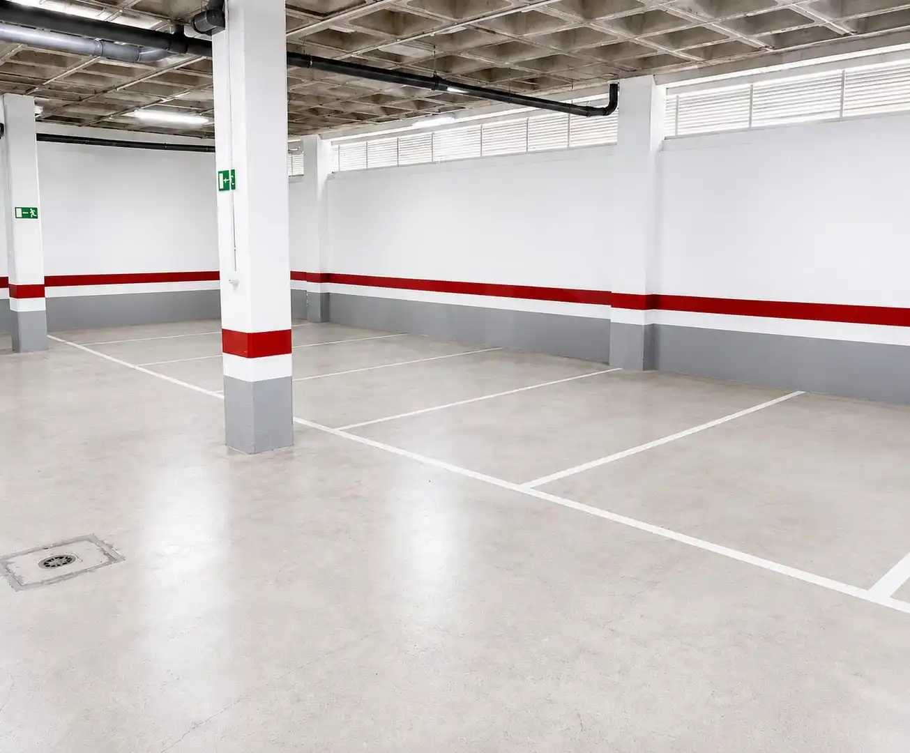 Parking of Attic for sale in Sevilla  with Air Conditioner, Heating and Terrace