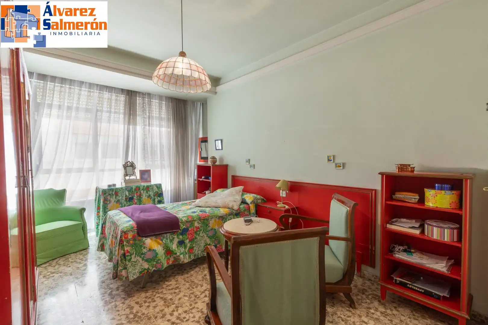 Habitación de Piso en venta en Granada