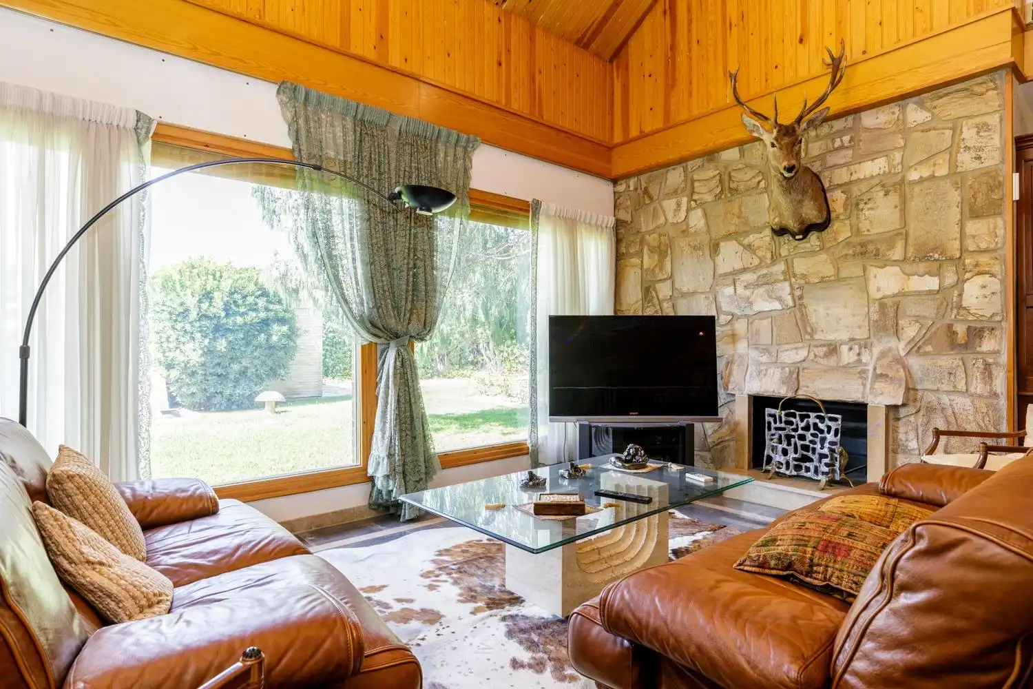 Living room of Houses for sale in Zaragoza  with Air Conditioner, Heating and Private garden