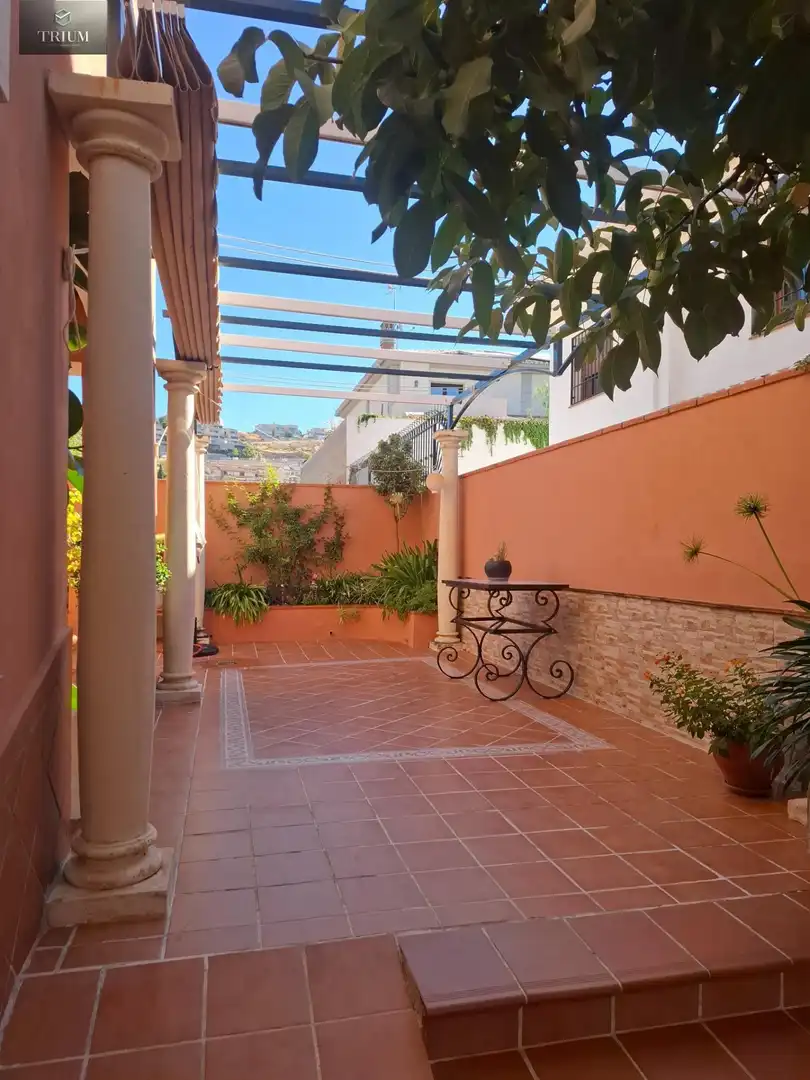 Villa avec terrasse à vendre à Genil, imagen 16