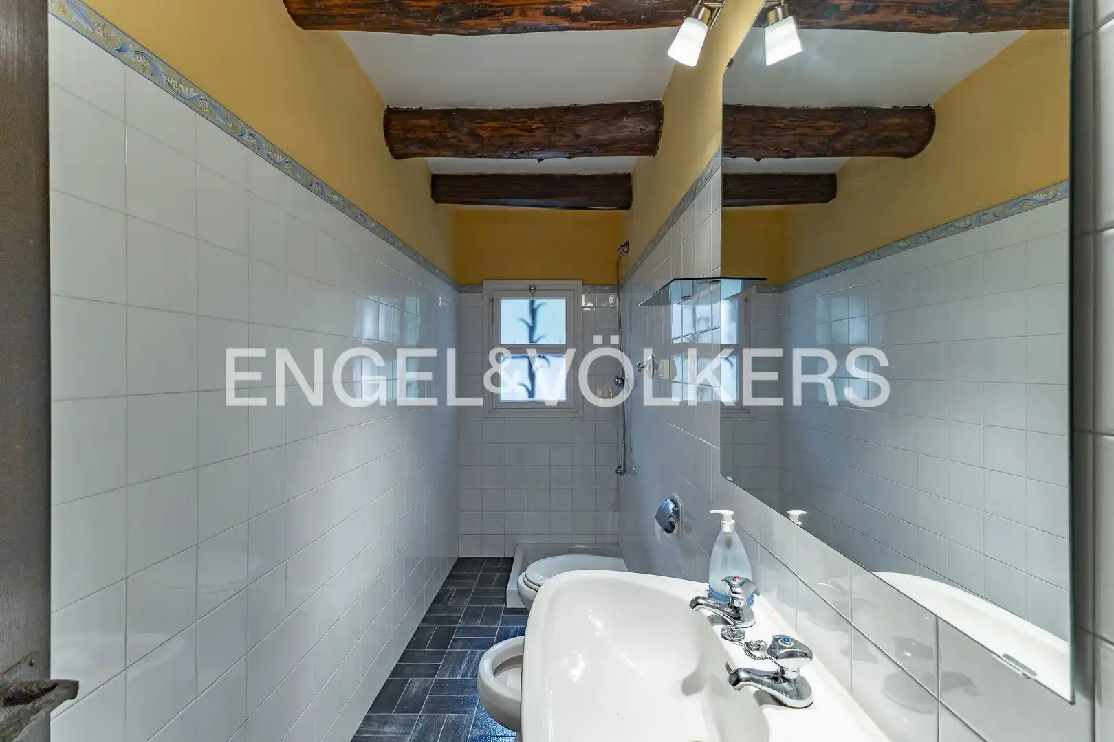 Baño de Finca rústica en venta en Aiguafreda con Calefacción, Jardín privado y Piscina