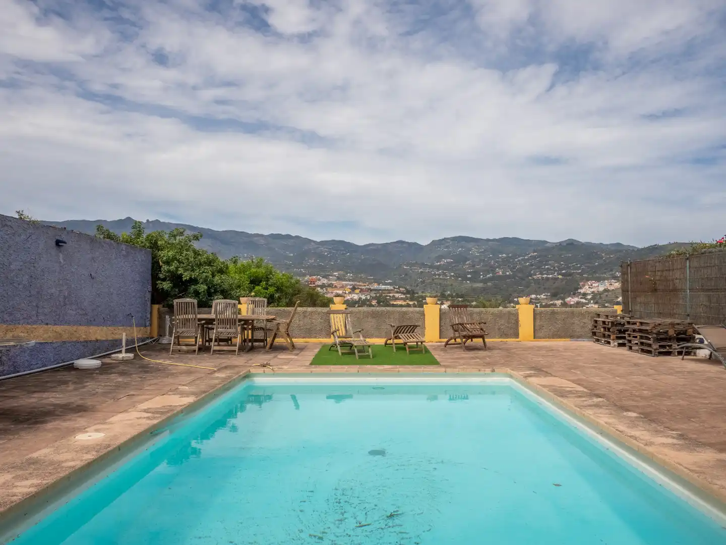 Schwimmbecken von Haus oder Chalet zum Verkauf in Santa Brígida mit Privatgarten, Terrasse und Abstellraum