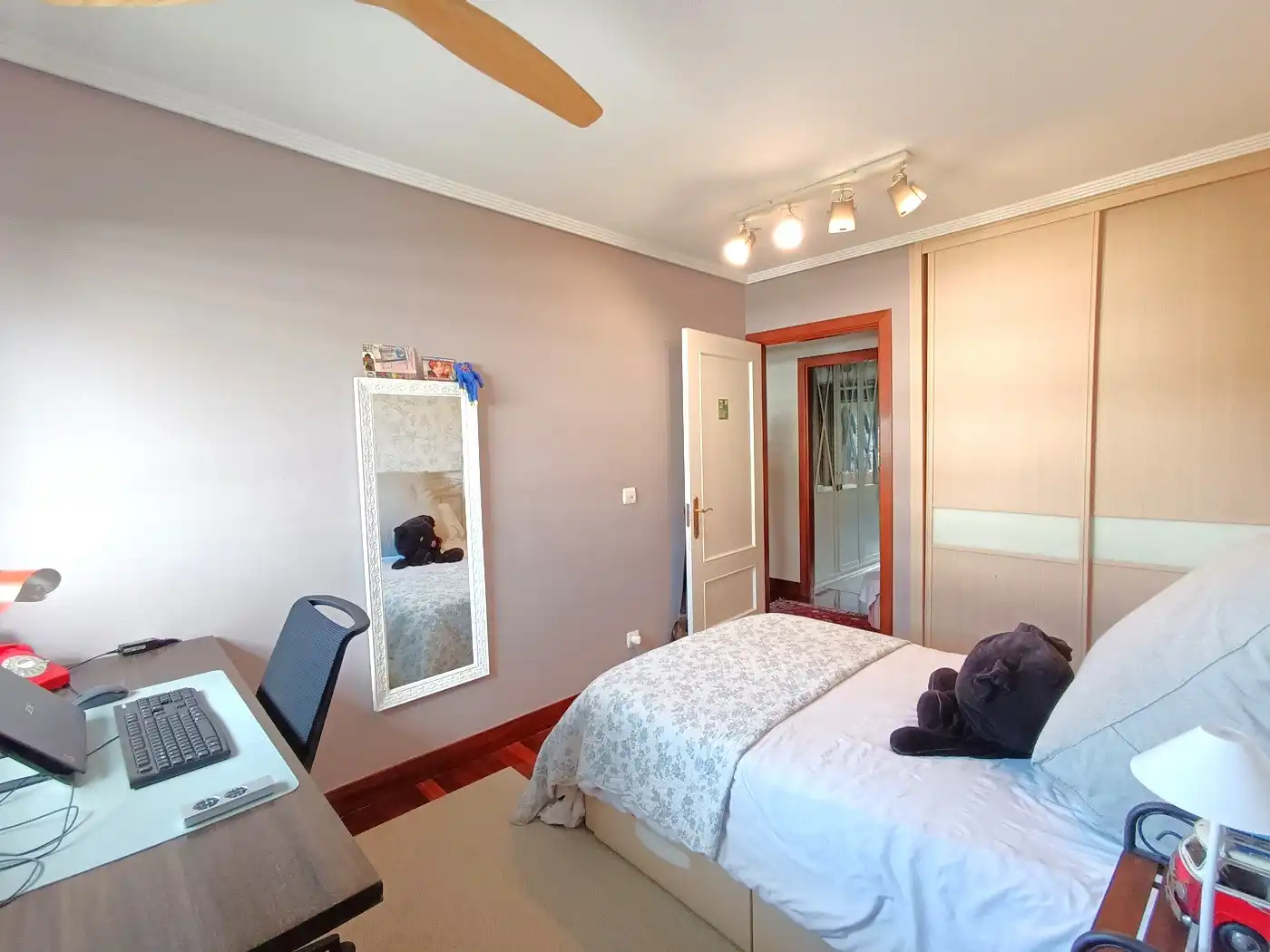 Habitación de Ático en venta en Urduliz con Calefacción, Terraza y Trastero