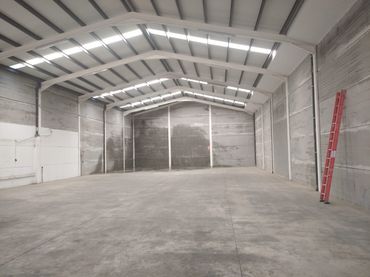 Nau industrial en venda a Calle Valle de Alcudia