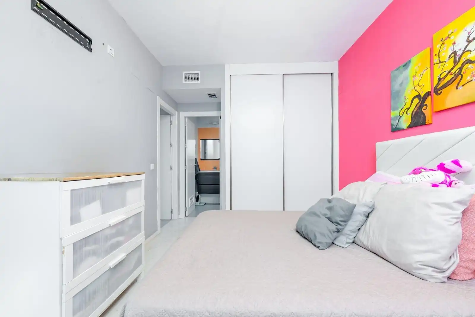 Habitación de Piso en venta en Sevilla con Aire acondicionado, Calefacción y Trastero