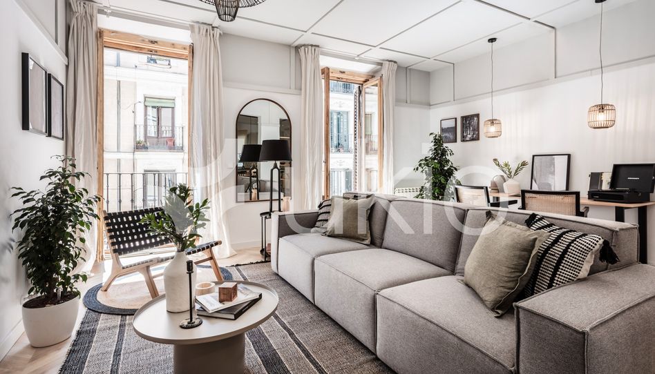 Apartamento de alquiler en Calle de San Andrés, Universidad - Malasaña