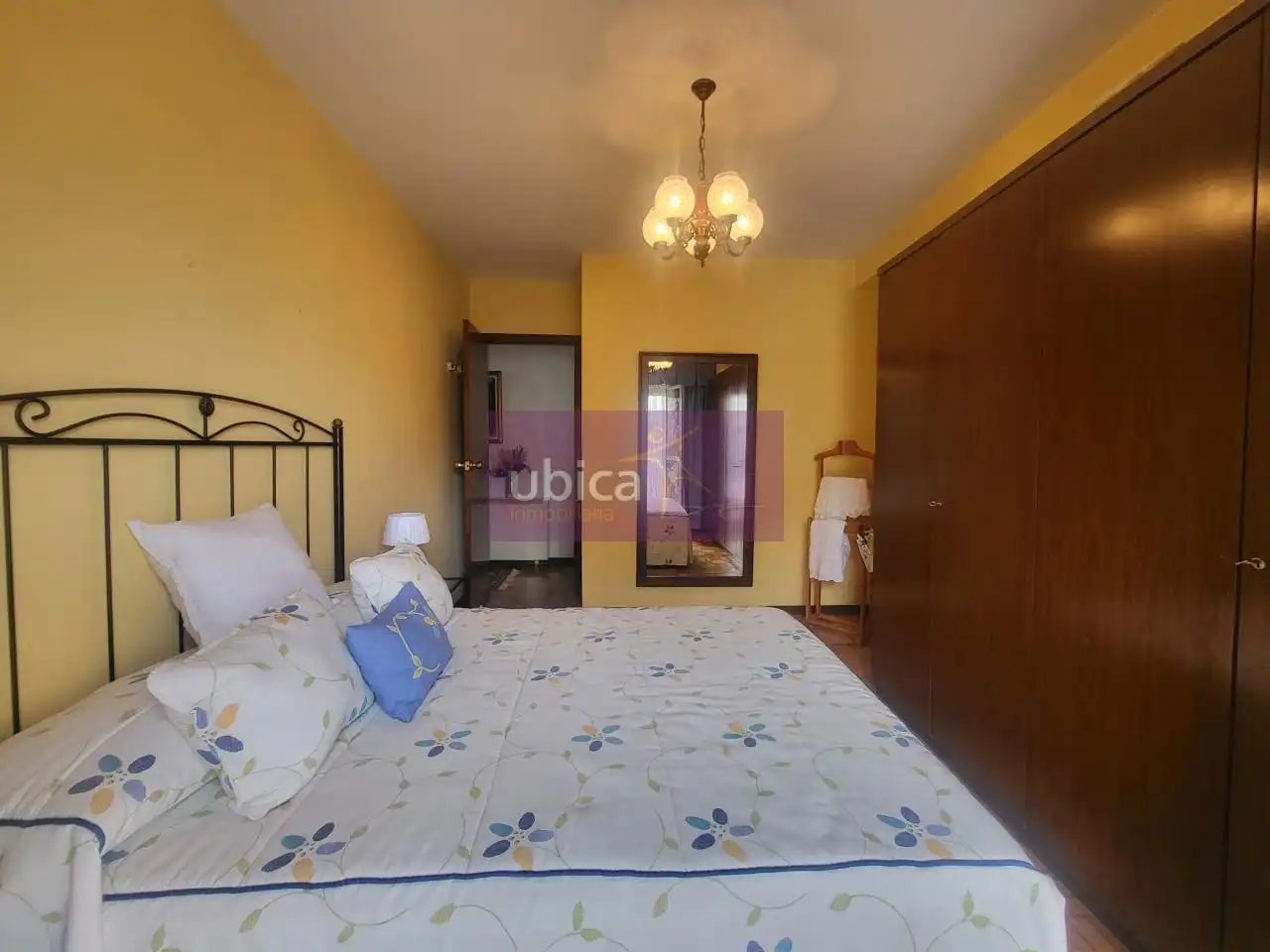 Bedroom of Flat for sale in Vigo   with Heating, Parquet flooring and Terrace