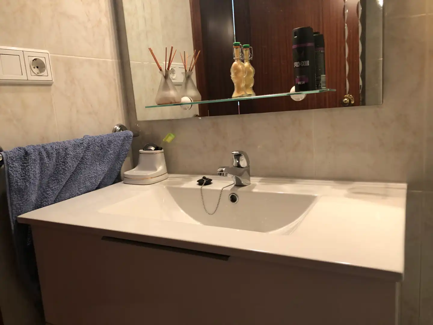 Bany de Pis en venda en Figueres amb Aire condicionat, Calefacció i Moblat