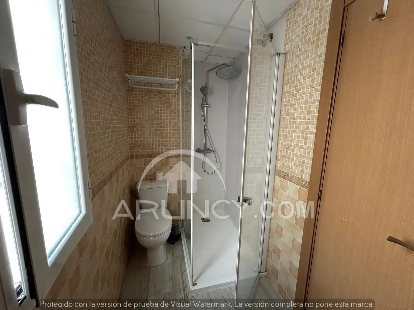 Baño de Dúplex de alquiler en Alcalá de Guadaira con Aire acondicionado y Terraza