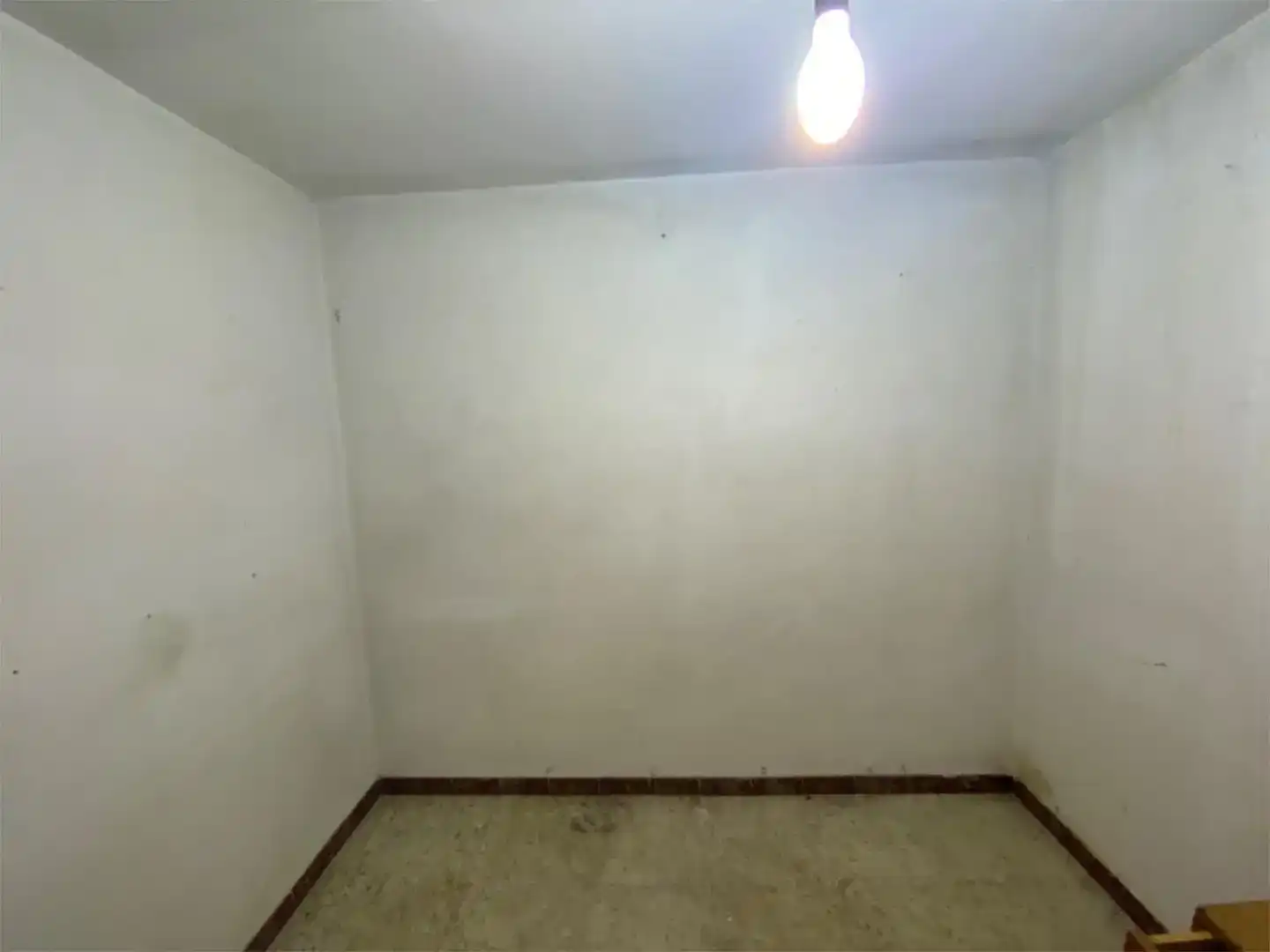 Industrial buildings for rent in Serrada