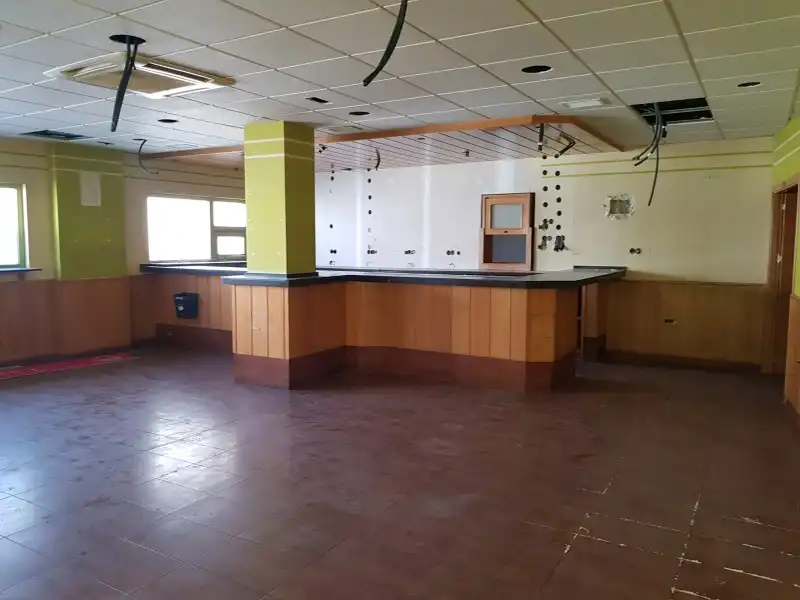 Local comercial en venda a Malpartida de Plasencia, imagen 3