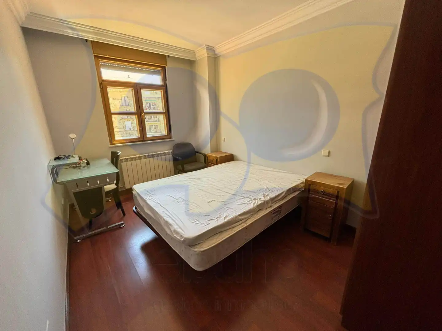 Bedroom of Flat for sale in Salamanca  with Heating, Parquet flooring and Washing machine