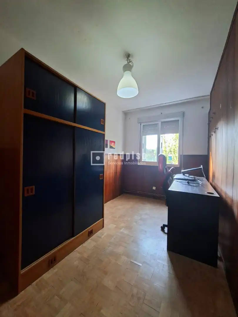 Bedroom of Flat for sale in Madrid  with Air Conditioner, Heating and Parquet flooring