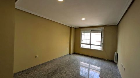 Foto 5 de Piso en venta en Los Francos, Centro ciudad, Linares