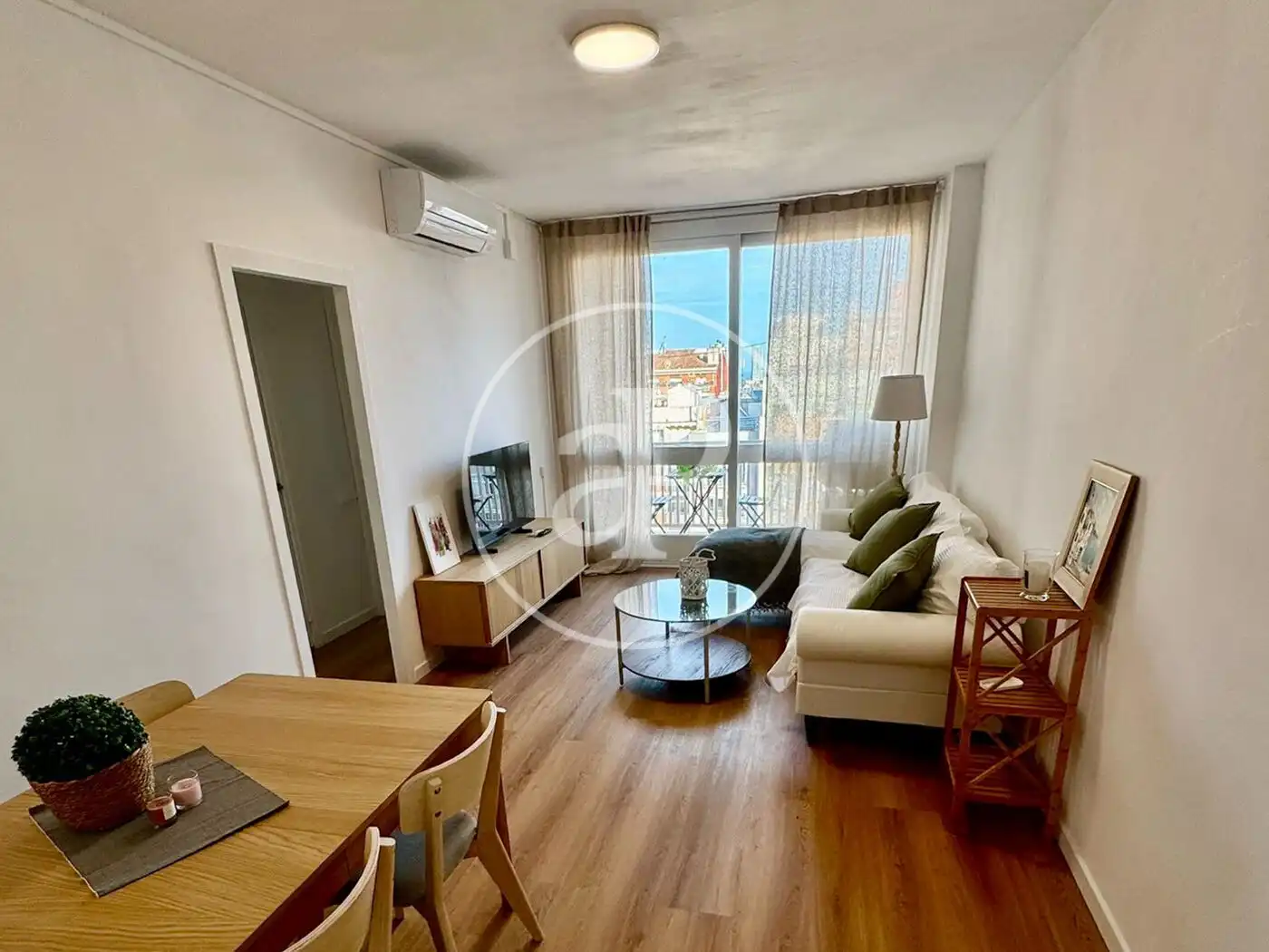 Living room of Flat for rent in Barcelona  with Air Conditioner, Heating and Furnished