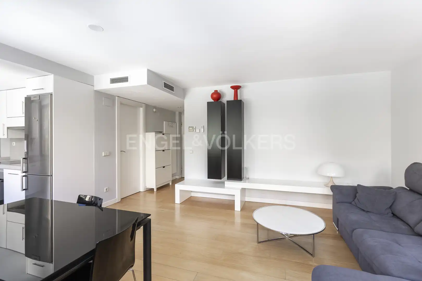 Living room of Flat for sale in Madrid  with Air Conditioner, Heating and Parquet flooring
