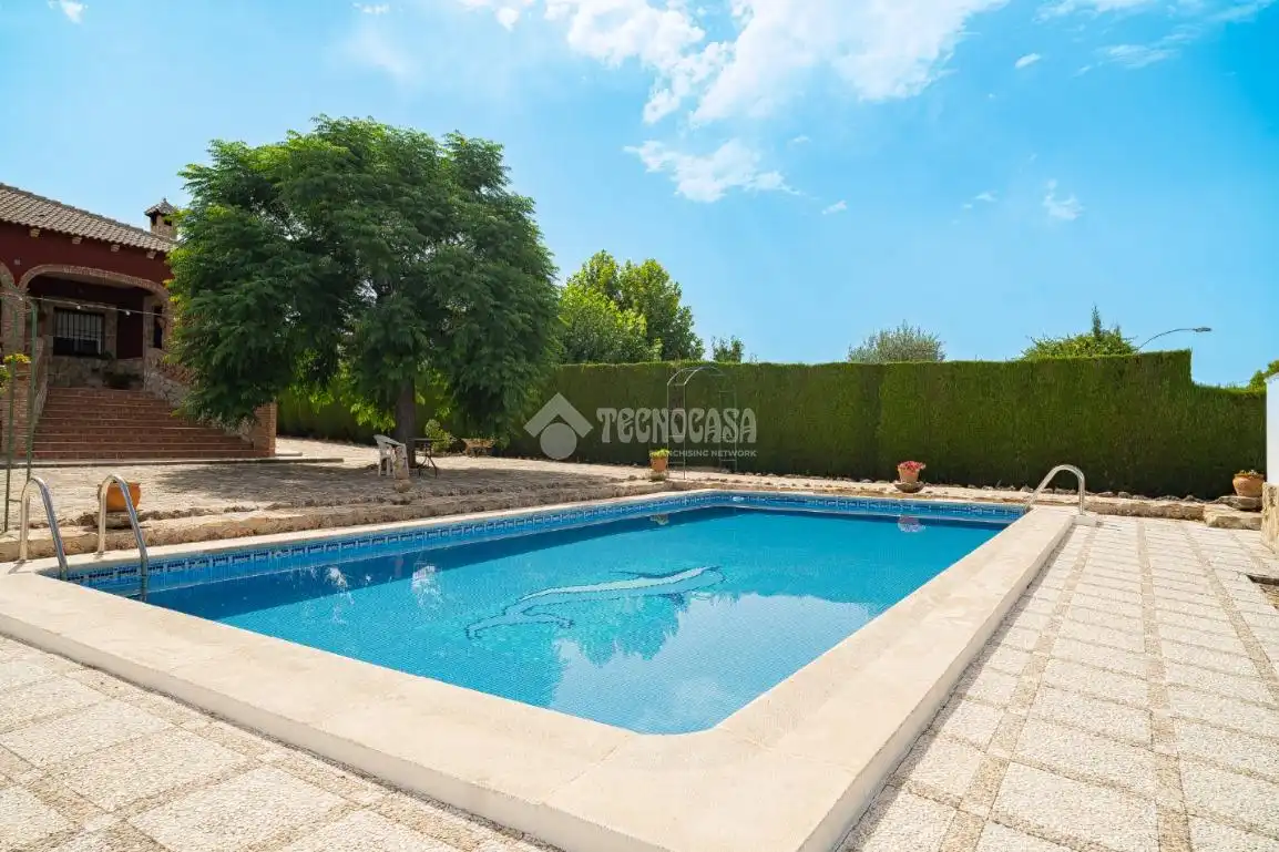 Piscina de Finca rústica en venta en Torreperogil con Aire acondicionado y Calefacción