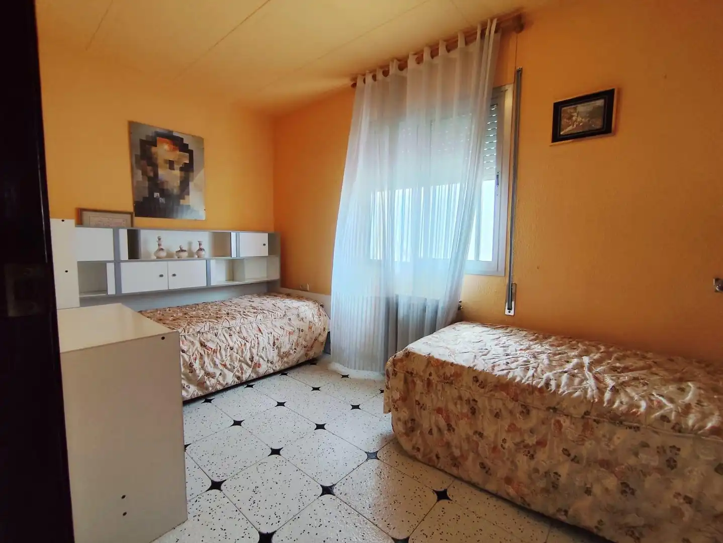 Habitación de Casa o chalet en venta en Santa Perpètua de Mogoda con Aire acondicionado, Calefacción y Jardín privado