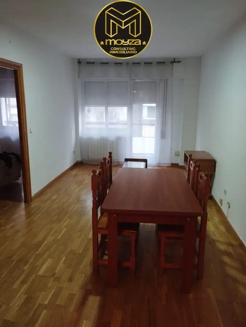 Piso con ascensor en venta en Belén - San Roque, imagen 3
