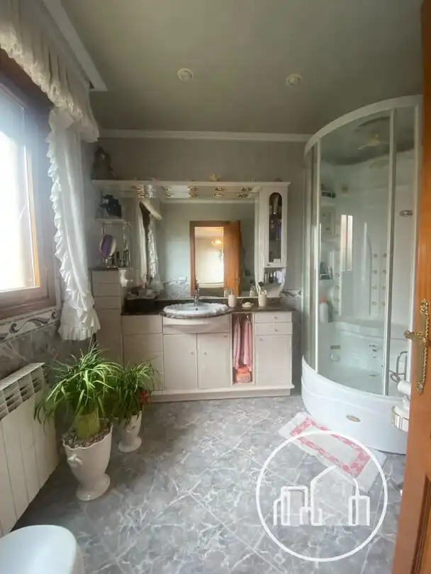 Chalet con jardín en venta en Villarcayo de Merindad de Castilla la Vieja, imagen 11