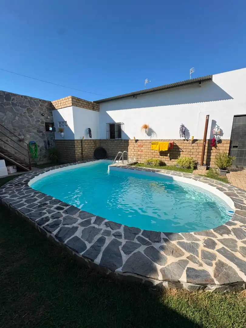 Piscina de Casa o xalet en venda en Sanlúcar de Barrameda amb Jardí privat, Piscina i Moblat