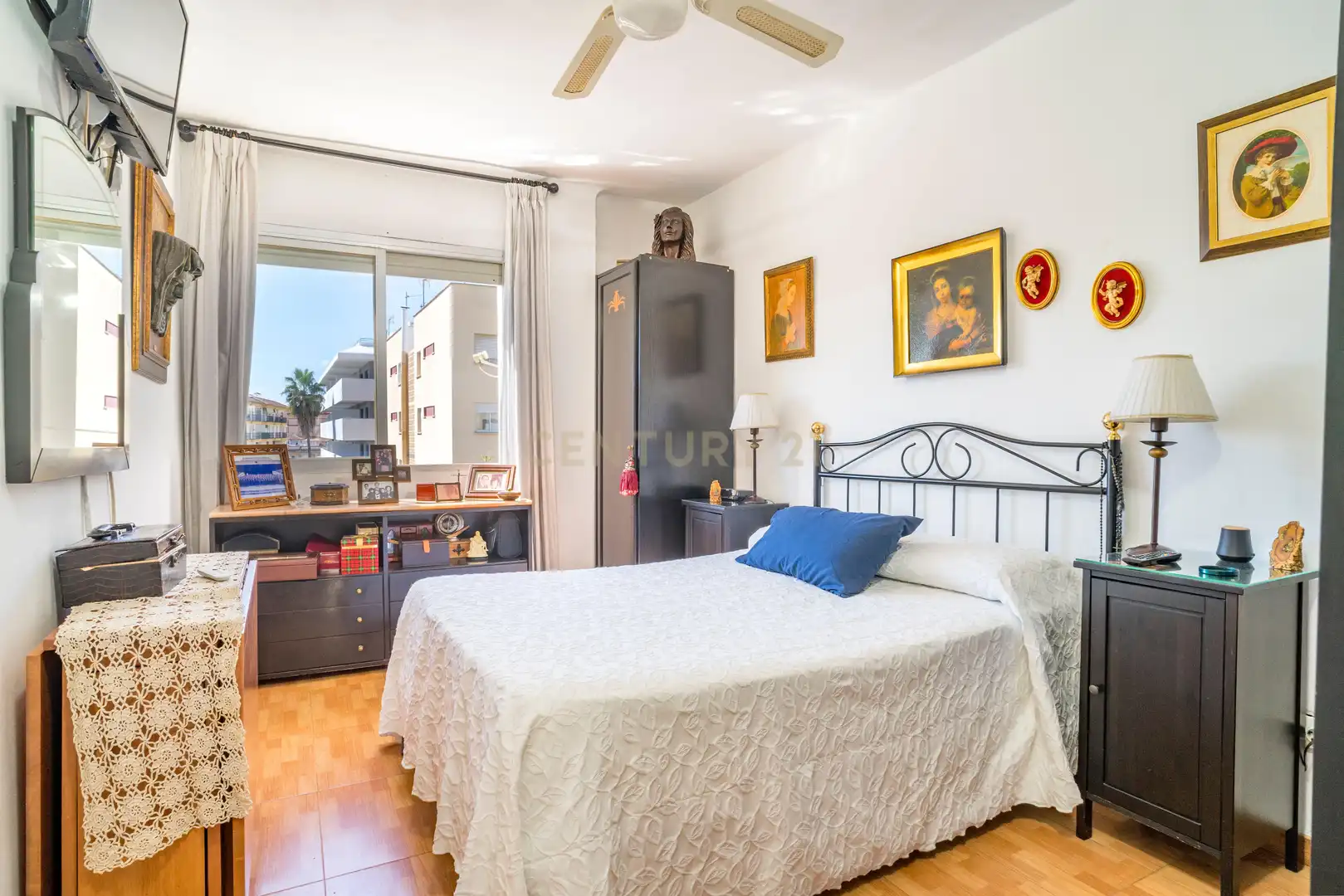 Dormitori de Apartament en venda en Fuengirola amb Aire condicionat, Forn i Rentadora