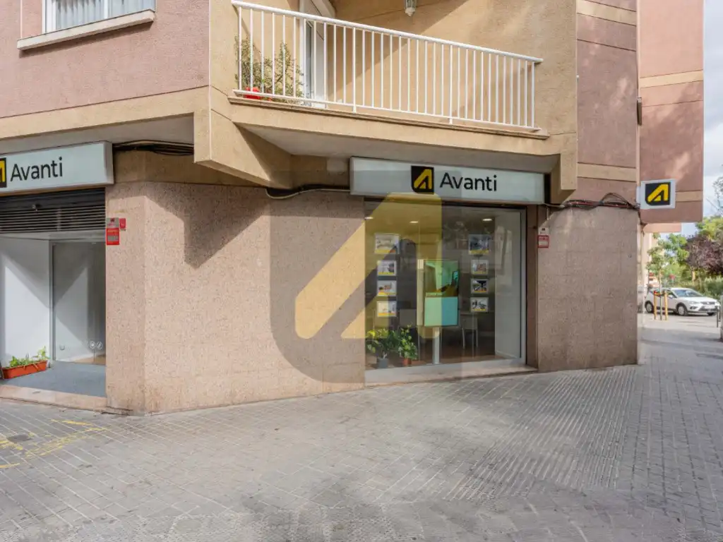 Apartament en venda a Calle Belchite De, Pubilla Cases