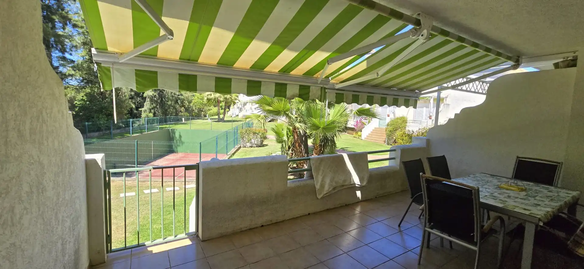 Terraza de Casa adosada en venta en El Portil con Calefacción, Trastero y Amueblado