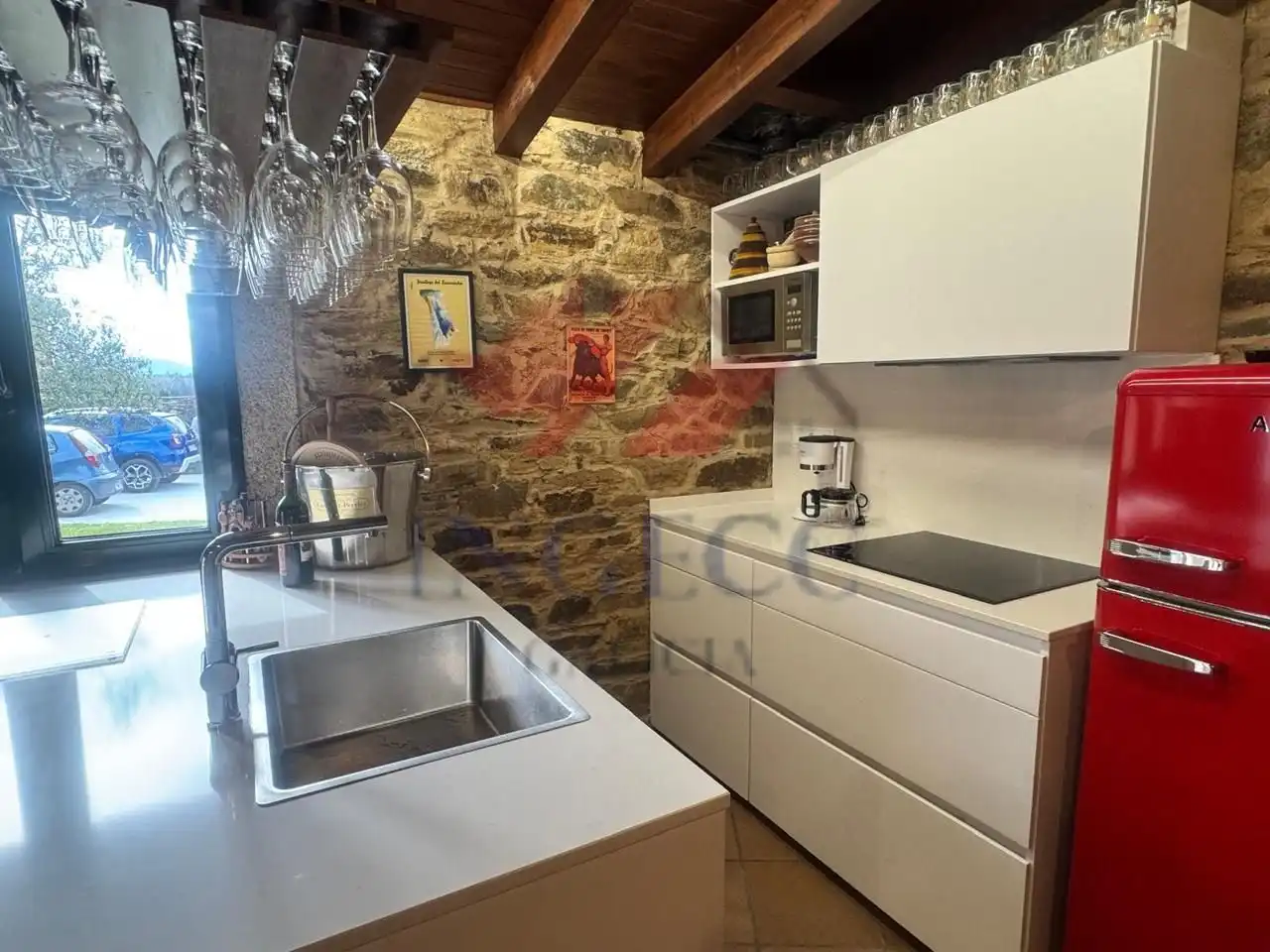 Casa rústica amb terrassa en venda a Leduzo, imagen 35