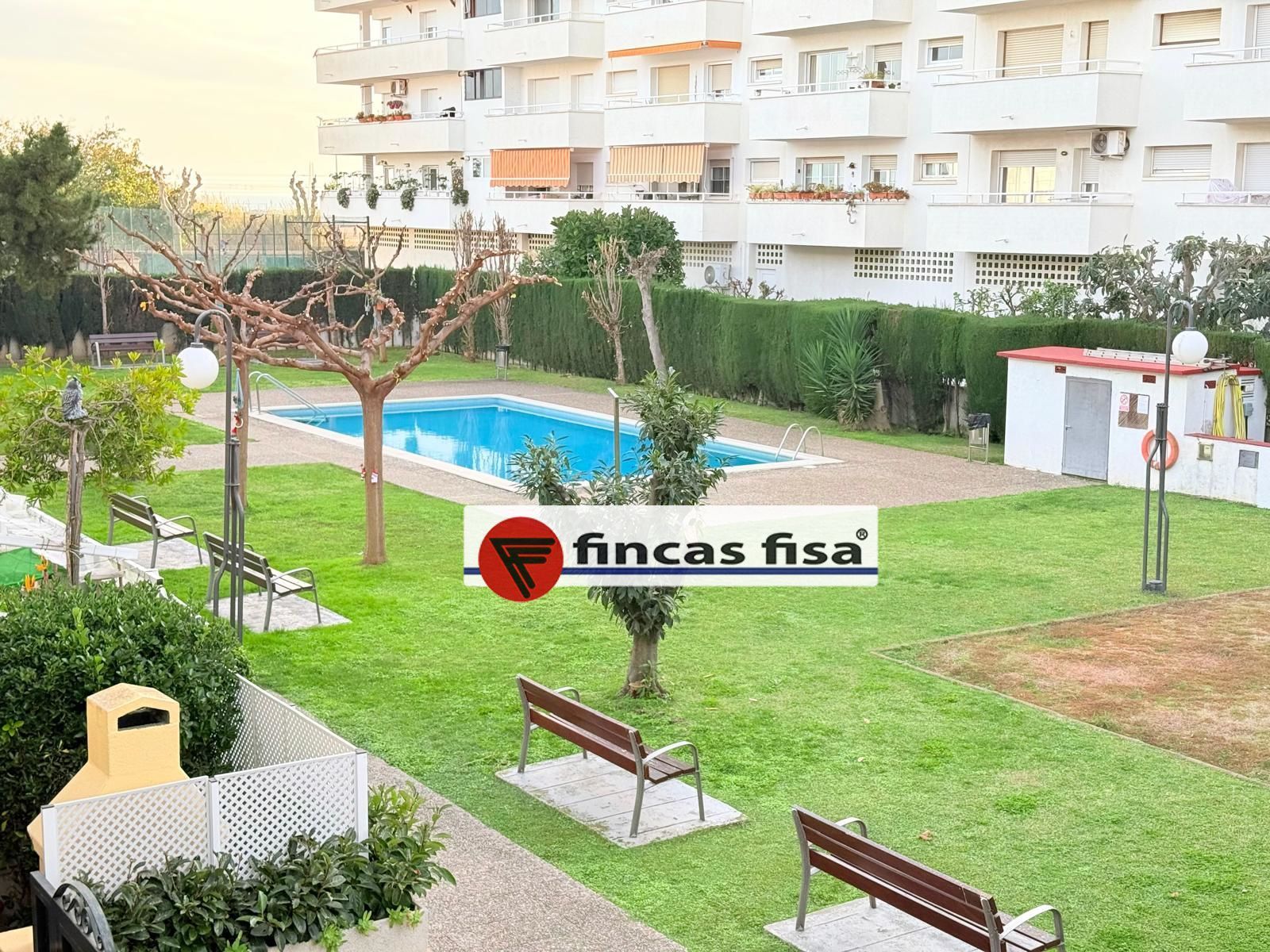 Piscina de Casa adosada en venta en Premià de Mar con Aire acondicionado, Calefacción y Jardín privado