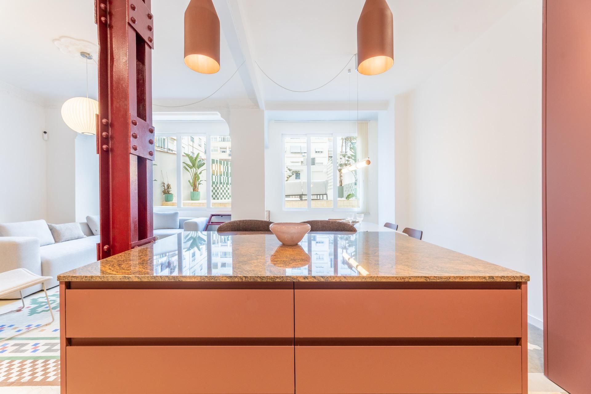 Küche von Wohnung zum Verkauf in  Valencia Capital mit Klimaanlage, Terrasse und Abstellraum