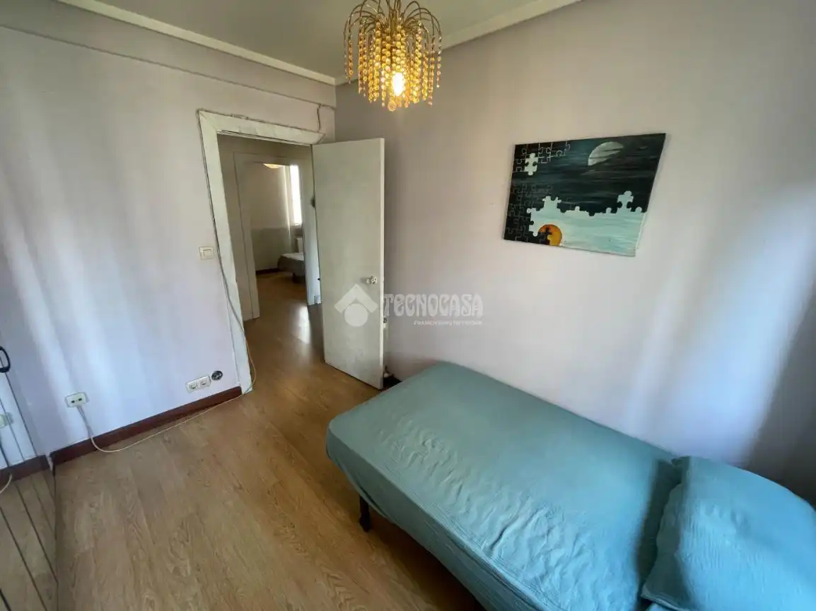 Habitación de Piso en venta en Zaragoza con Calefacción y Amueblado