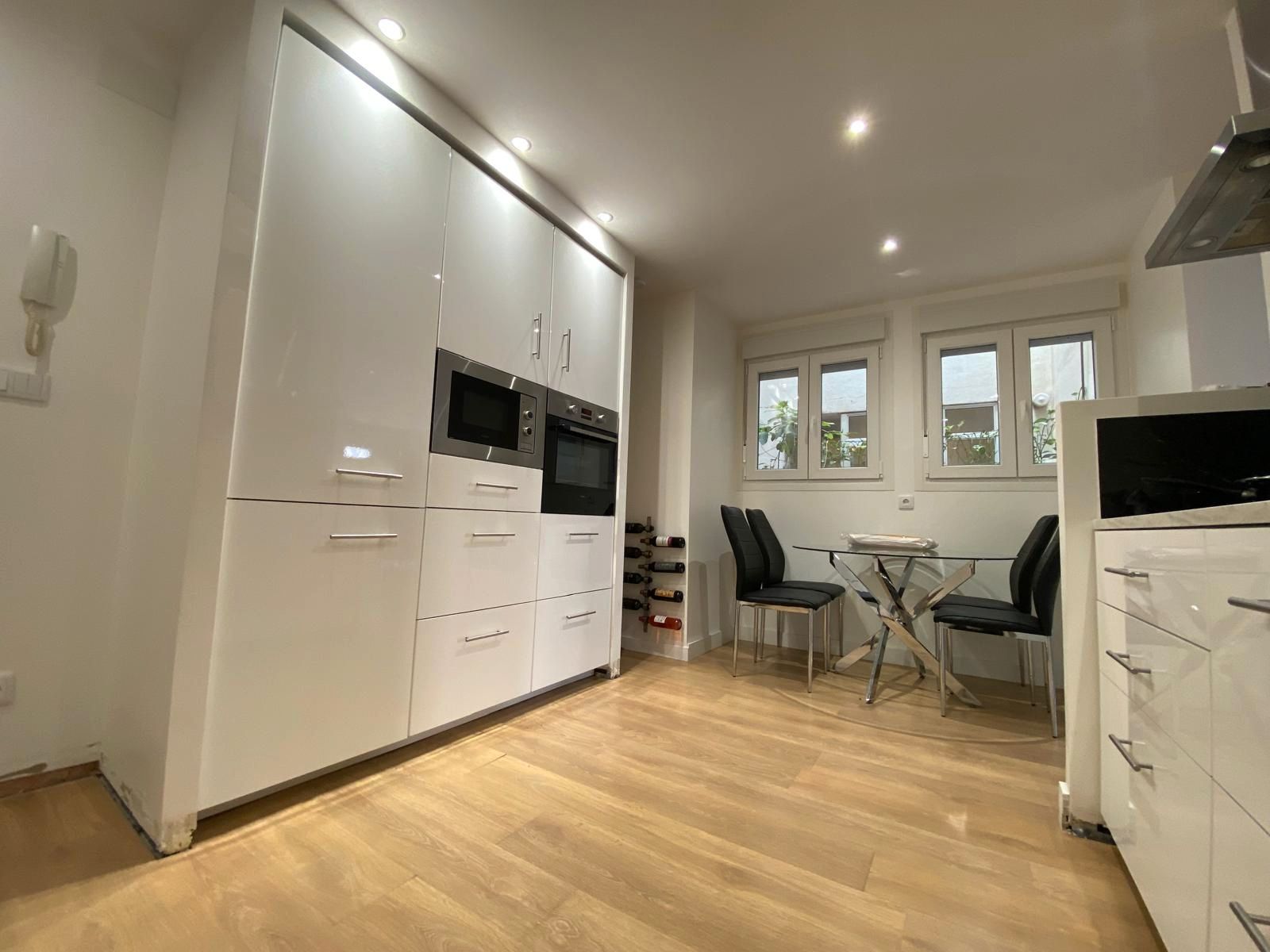 Cuina de Estudi de lloguer en Sagunto / Sagunt amb Aire condicionat, Parquet i Forn