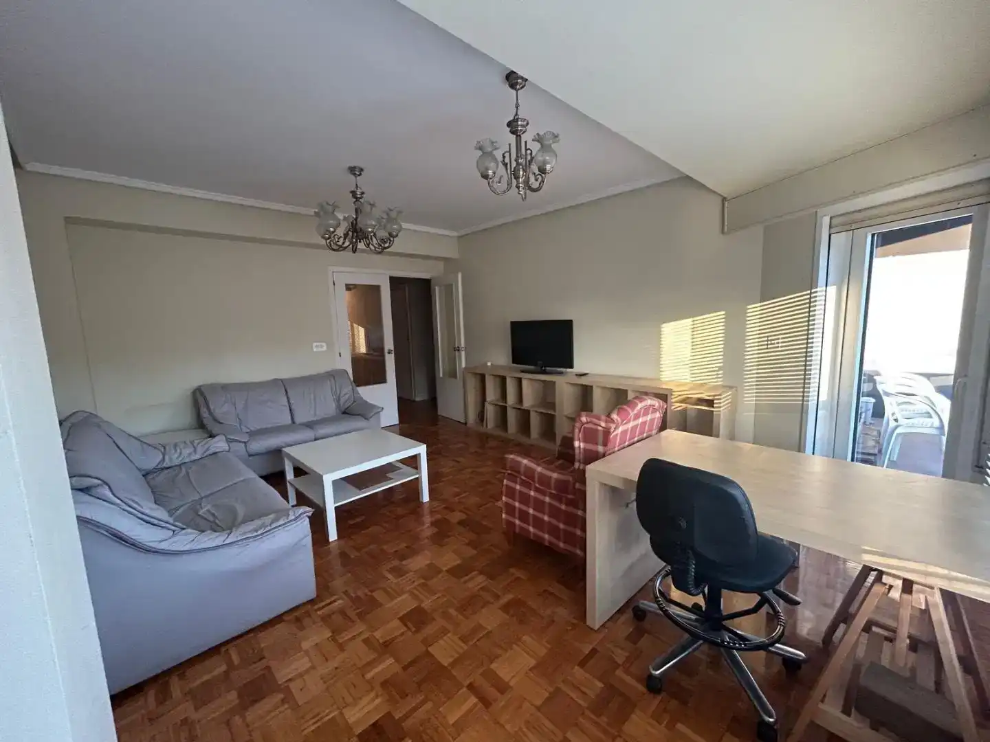 Wohnzimmer von Wohnung zur Miete in Lugo Capital mit Balkon