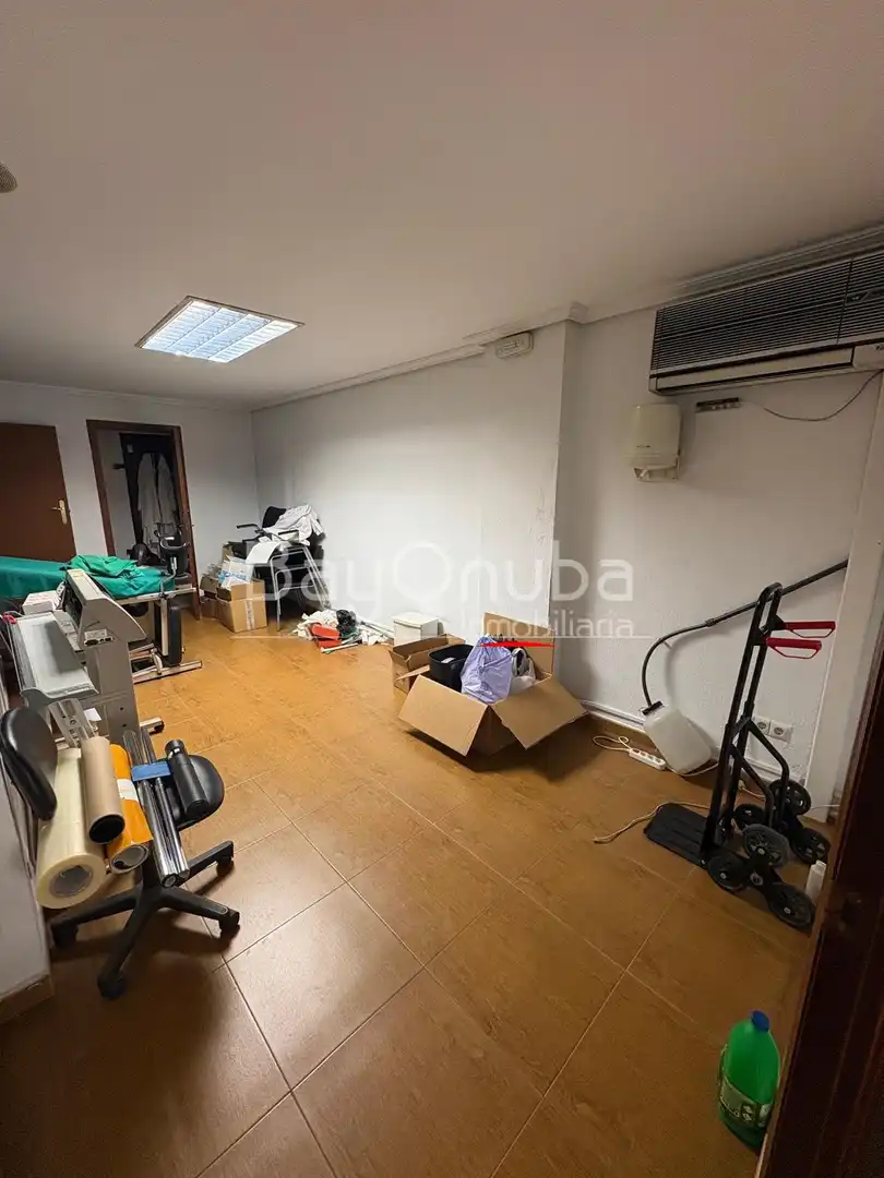 Büro zum Verkauf in Huelva
