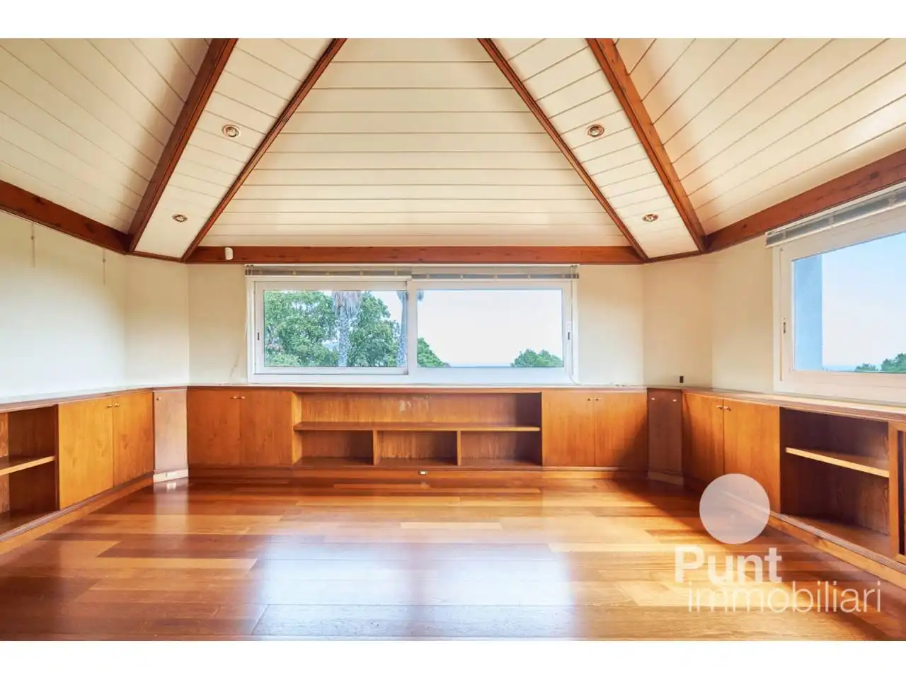 Sala de estar de Casa o chalet en venta en Premià de Dalt con Aire acondicionado, Calefacción y Jardín privado