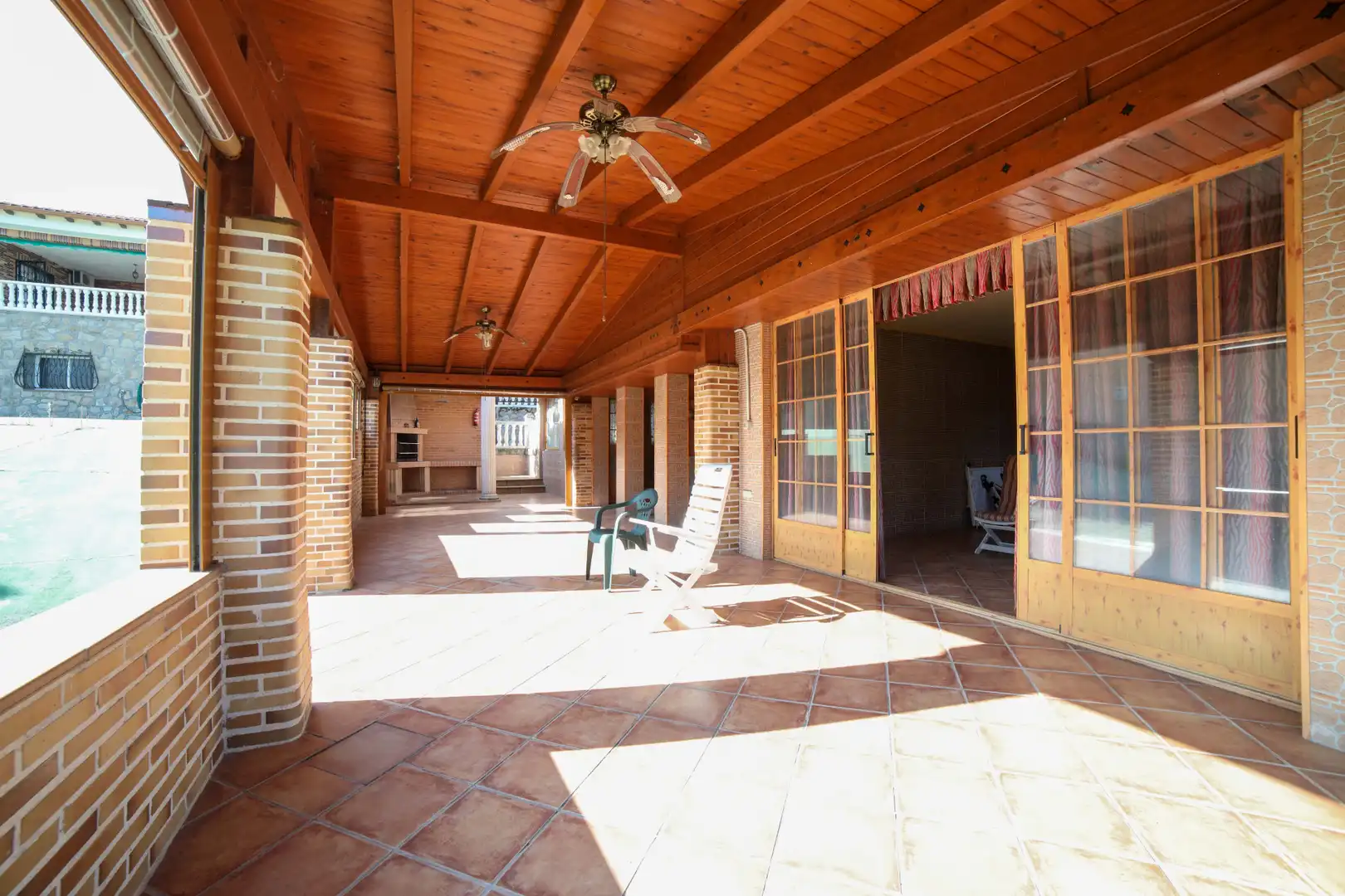Terrassa de Casa o xalet en venda en Arroyomolinos (Madrid) amb Aire condicionat, Calefacció i Jardí privat