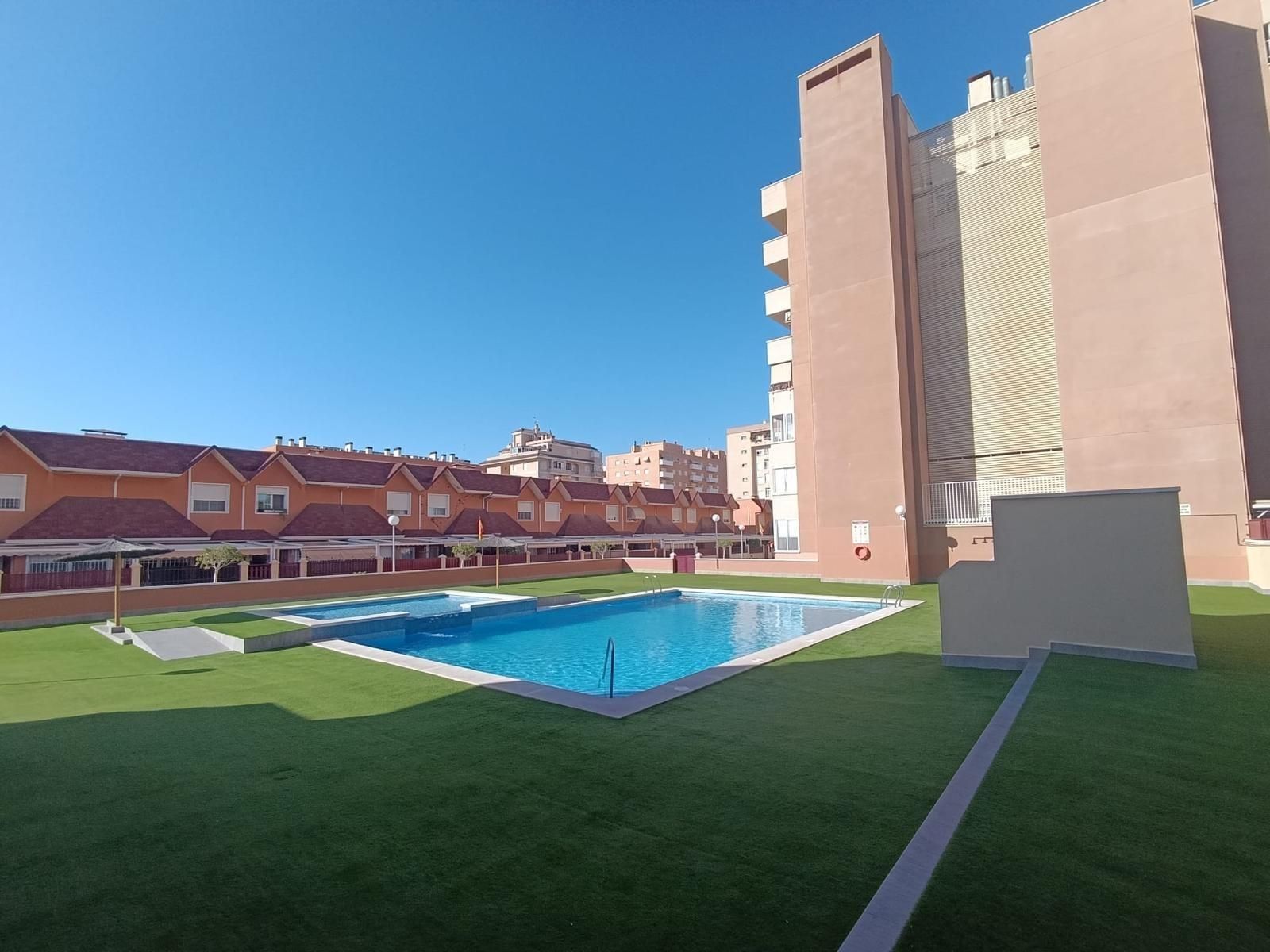 Swimming pool of Flat to rent in Elche / Elx  with Air Conditioner, Parquet flooring and Terrace